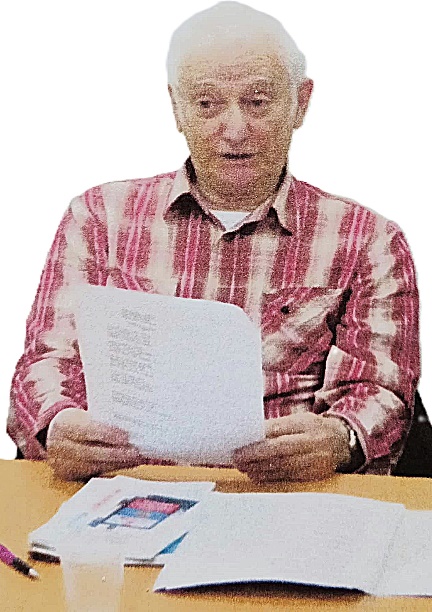 Юлиус Телесин представляет свою книгу Юлиус Телесин представляет свою книгу